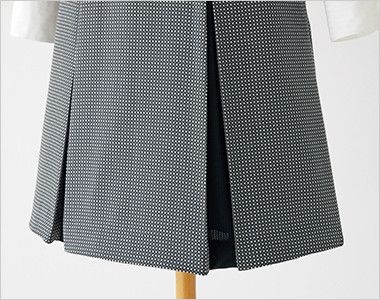 en joie(アンジョア) 61510 [通年]ウエストの締め付けがなくストレスフリーのジャンパースカート 無地 スカート部分はプリーツ仕様

