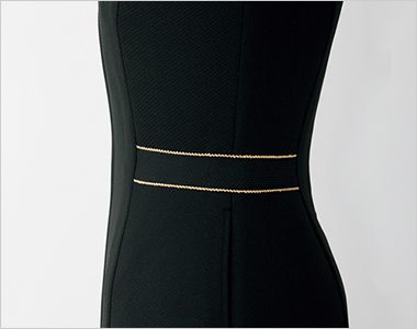 en joie(アンジョア) 62106 [春夏用]ワンピース[2WAYストレッチ/吸汗速乾] サイドパイピング
サイドにデザインパイピング。アクセントにもなり、ウエストもすっきり見せてくれます。