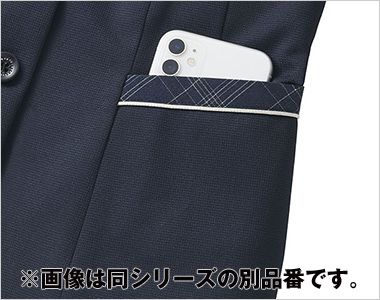 Enjoy ESA1023 [春夏用]オーバーブラウス[ニット/UVカット/高通気] 大容量ポケット
スマートフォンもすっぽり入る大きめサイズ。横にしても収納可能。