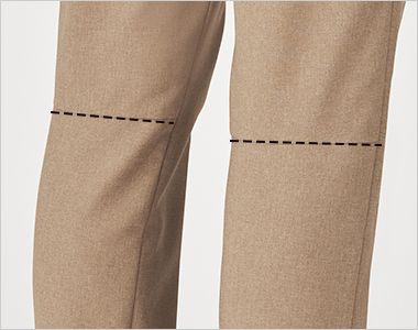 HAK020 ハートグリーン テーパードパンツ[男女兼用] 膝の立体構造が、しゃがんだときのきゅうくつ感を解消。より動きやすい設計。