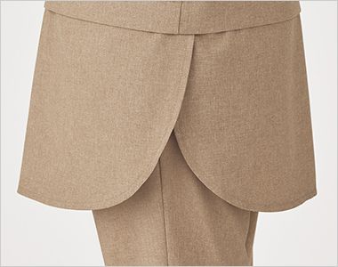 HST019 ハートグリーン 半袖プルオーバー[男女兼用] パンツのポケットに手が入れやすく、動きやすい、深めのサイドスリット入り。