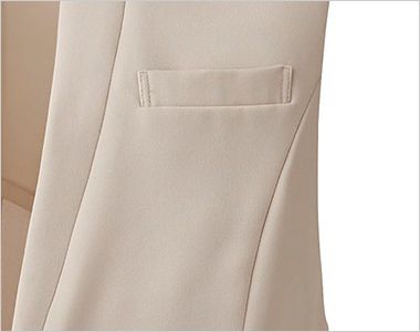 ジレ 補強布胸ポケット。内側は破れにくい袋布と縫製のW補強。