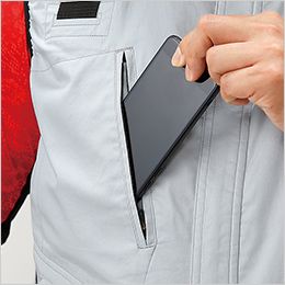 26863 クロダルマ エアーセンサー ハーネス対応ベスト 右胸には手帳などの小物を収納できるファスナーポケットを採用