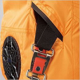 クロダルマ 268801 ハーネス対応半袖ジャンパー 右脇には草刈り用ベルト取出し口<br></picture>を設けています。