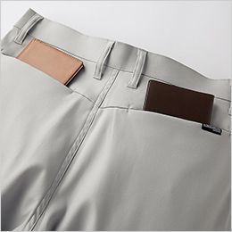 カーゴパンツ 左右後ポケット