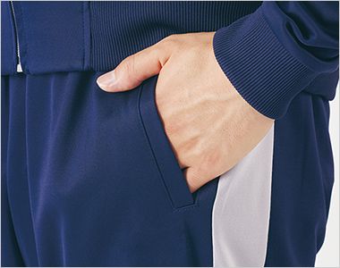 Montblanc CB607 トレーニングパンツ(総ゴム)[男女兼用] 手を入れる部分が斜めで出し入れしやすいポケット。