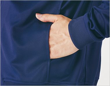 Montblanc CJ507 トレーニングジャケット(長袖)[男女兼用] デザインを引き立てる、すっきりシームポケット。