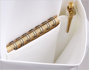 Montblanc LW612 ローラアシュレイ スクラブ[女性用] 脇ポケットには小物の整理に便利な内ポケット付き。