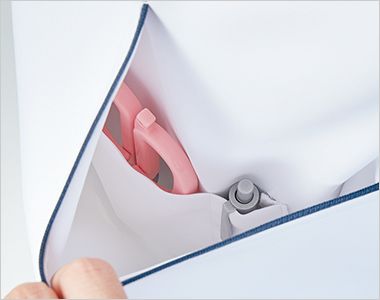 Montblanc MJ058 ジャケット(半袖)[女性用] 内ポケット。脇ポケットには小物を整理しやすい内ポケットき。