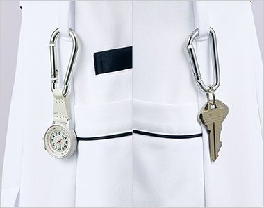 MN500 Montblanc ナースジャケット[女性用] 鍵などをつけておくのに便利なループ付き