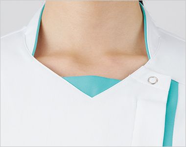 Montblanc MS007 スクラブ[男女兼用] 胸元が覗くのを防ぐ配色アクセント