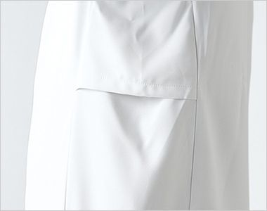 Montblanc MS854 スクラブ[男性用] 衣服内の通気性を高める、脇下ベンチレーション仕様。