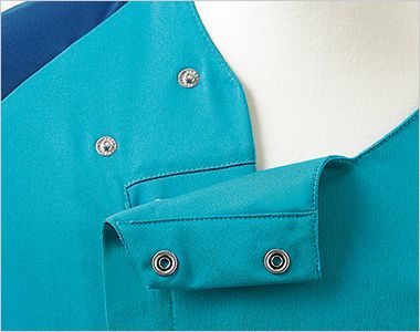 Montblanc MS855 スクラブ[男性用] 着脱しやすい肩口スナップテープ仕様。