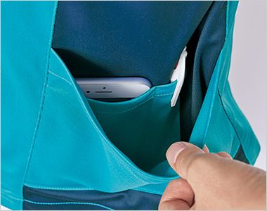 Montblanc MS855 スクラブ[男性用] 脇ポケットには小物を整理しやすい内ポケット付き。