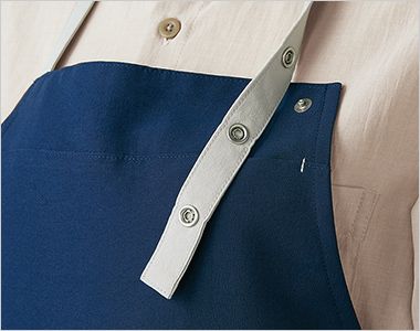 Montblanc OV5009 オニベジ エプロン[男女兼用] 脱ぎ着しやすい首掛けタイプ。首ひもはボタンで長さ調節可能。
