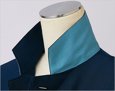 Montblanc OV7001 オニベジ ショップコート[男女兼用] 襟を立てるとアクセントになる、襟裏配色。
