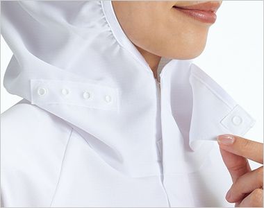 Montblanc RL8801 フード一体型ブルゾン[男女兼用] スナップテープ。アゴ下2段階調節を採用し、顔まわりのフィット感を追求。