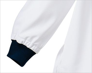 Montblanc ST001 サービスコート[男女兼用] 袖口リブ。衣服内のクズや体毛の落下による異物混入を防ぐだけでなく、水場での作業時にまくりしやすい袖口リブ仕様。
