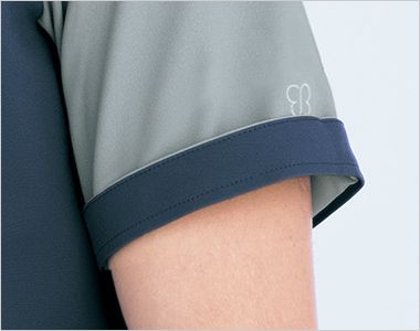 Montblanc UM503 uka medical uniform study スクラブ[男女兼用] 折り返し配色。1着で勤務時間や職位識別の目印として活用可能です。