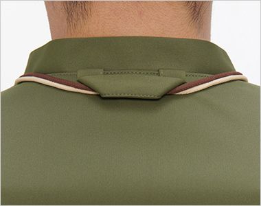 ナガイレーベン AY5522 スクラブ[男女兼用] 後ろ衿ぐり衿吊り付きです。