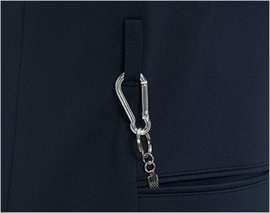 ナガイレーベン MPA-3922 MACKINTOSH PHILOSOPHYスクラブ[男女兼用] 右脇キーループ。鍵やストラップなどをかけるループです。
