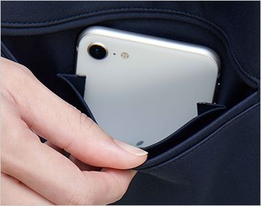 ナガイレーベン MPA-3922 MACKINTOSH PHILOSOPHYスクラブ[男女兼用] 右腰の内側ポケットにはスマートフォン収納可能