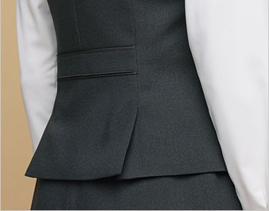 Selery S-04520 04521 04529 [通年]ベスト/無地[ストレッチ] 裾部分ベンツ入りで腰まわりゆったり
バックベルトがウエスト位置を高く見せてくれるデザイン