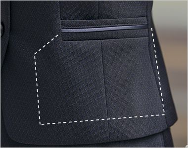 ベスト 大きな小物もすっぽり入る、かがんでも落ちにくい“Lポケ”デザイン。横型の袋布を採用し大容量に進化。
