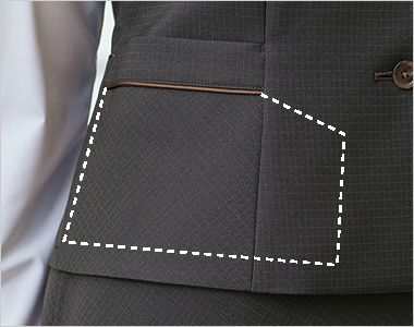 ベスト 大きな小物もすっぽり入る、かがんでも落ちにくい“Lポケ”デザイン。横型の袋布を採用し大容量に進化。