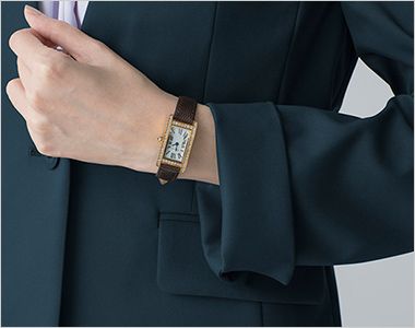 Selery S-25250 25251 25257 [通年]ジャケット [ストレッチ/制電] 袖口はスリットが入っているので、腕まくりができて便利!