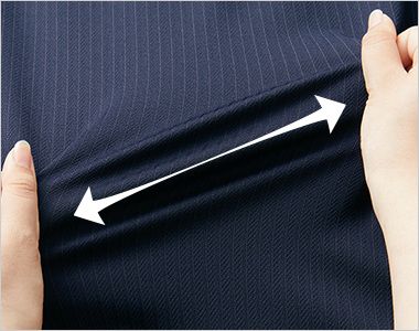 パンツ 伸びるニット素材
