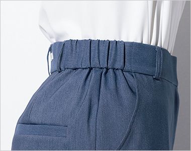 パンツ(テーパードタイプ)［裾フリー］ ゴムゴムウエスト。ウエスト部分がゴム仕様になっているから、お腹まわりがラクチン!