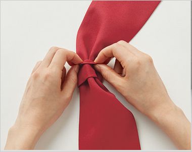 SerVo(サーヴォ) AN8100 タイ [男女兼用] ワンタッチループを裏返す