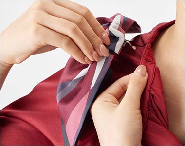 GROW GBLL2566 [通年]ブラウス(七分袖) アクセサリー用ホルダー
