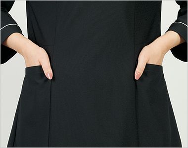 チュニック 手が入れやすい大容量の両腰ポケット