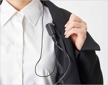 GROW GJAL2551 [通年]テーラードジャケット[2wayストレッチ/ウール調/フォーマル] 内側にインカムコードを通せるループ付き。長いコードも邪魔にならずスッキリ。
