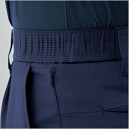 桑和 U8788-08 [春夏用]Uniform Circus BEAMS カーゴパンツ 脇ゴム仕様。ウエストサイドに配したゴム仕様で、快適な履き心地をサポート

