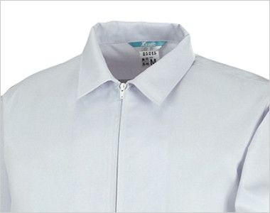 ジーベック 25215 長袖ファスナージャンパー(衿付)(男女兼用) フロントには、付属品が落ちにくく、軽くて、熱にも強いコイルファスナーを使用。衿付きタイプ。