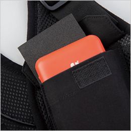 ペルチェベストセット (バッテリー付き) バッテリーの熱が伝わりにくくするための断熱シート付き。