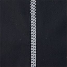 ジーベック 33015 [春夏用]ペルチェコンプレッションセット(バッテリー無し)[男性用] フラットシーマ縫製で体にフィットした着用感。