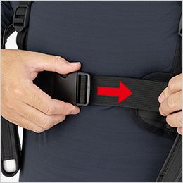 ジーベック 33018 [春夏用]ペルチェベストセット(バッテリー無し)[男性用] フロントバックルとベルト紐で調整可能。