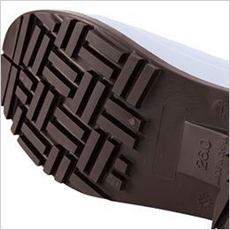 ジーベック 85767 [通年]セーフティー長靴[男女兼用] 水や油で滑りやすい場所での転倒事故を軽減する滑りにくい靴底仕様。