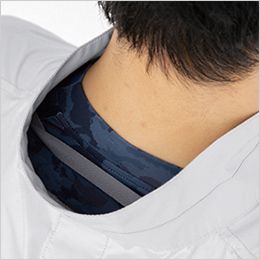 ジーベック XE98108 [春夏用]空調服®半袖ブルゾン[男性用] 首元の調整ヒモで空気の抜けを調節。
