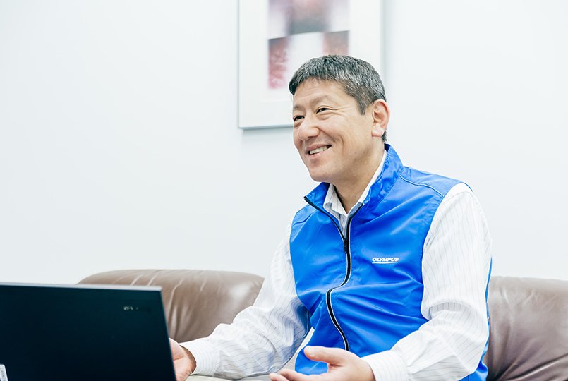 Yシャツにも合うリフレクスポーツベスト